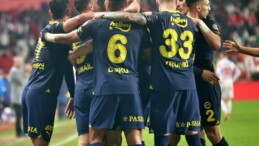 Fenerbahçe deplasmanda yenilmezlik serisini 12 maça çıkardı