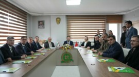 Tarım Bakanı Yumaklı oda ve sivil toplum kuruluşlarını ziyaret etti