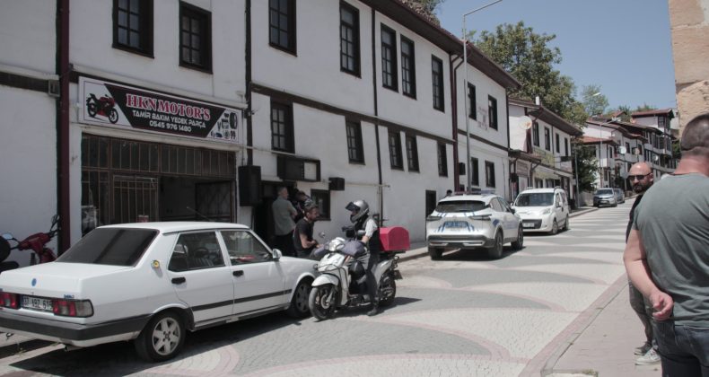 Kastamonu’da Kötü Koku İhbarı Kaçak Kazıyı Ortaya Çıkardı: 40 Metrelik Tünel Şok Etti