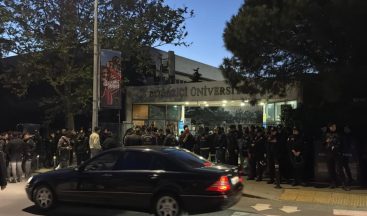 Boğaziçi Üniversitesi’nde göstericiler polise saldırdı: 97 gözaltı