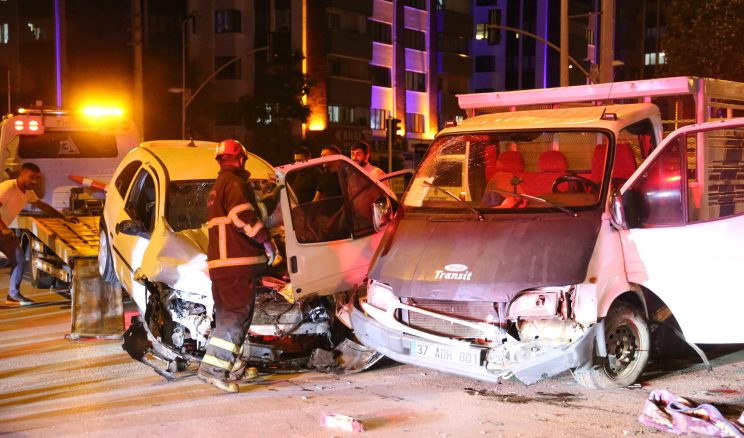 Daday Santra Park Kavşağında Korkunç Kaza