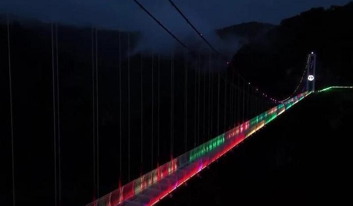 Kod adı: ”BEYAZ EJDERHA” | Görenleri büyüleyen köprü!