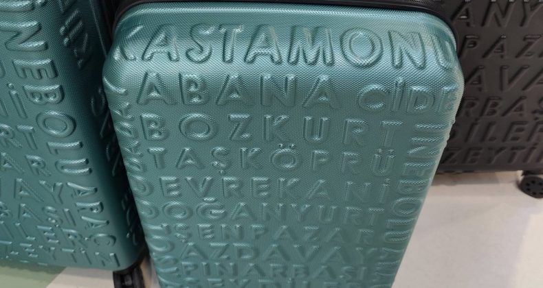 Memleket Sevgisini Valizlere İşledi