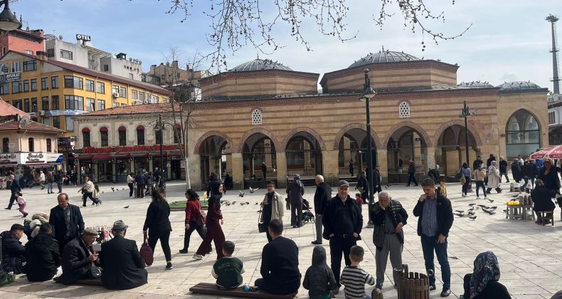 Kastamonulular Güneşli Havanın Tadını Çıkardı.