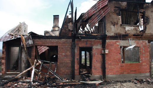 Gece Alevler Yükseldi, Sabah Gerçek Ortaya Çıktı: Kastamonu’da İki Aile Her Şeyini Kaybetti!