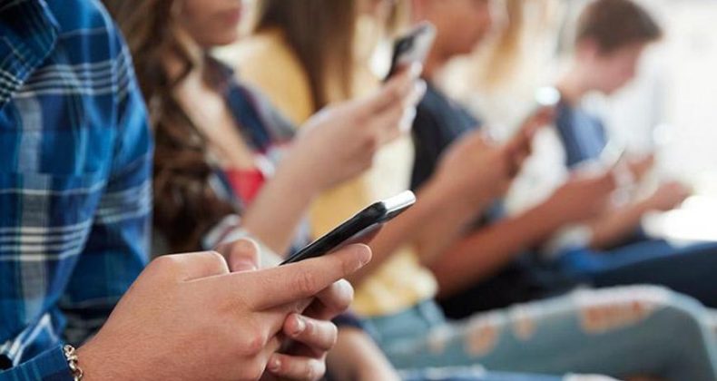 Bir ülke daha kararını verdi! 16 yaş altına sosyal medya yasaklandı
