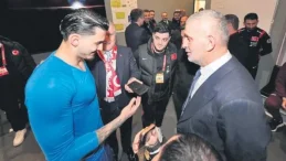 Milli yıldızlardan başkan’a davet