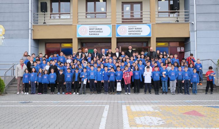 “Öğrencilerimizle Buluşuyoruz” Etkinliği Şehit Burak Kapucuoğlu İlköğretim Okulu’nda Gerçekleşti