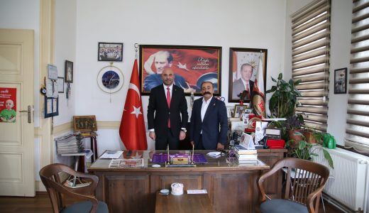 AK Parti Merkez İlçe Başkanı Yaşar Özdemir’den Muhtarlar Derneği’ne Ziyaret