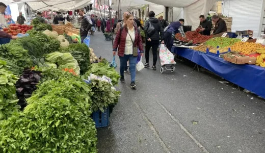 Pazarda Fiyatlar El Yakıyor: Meyve ve Sebze almak gittikçe zorlaşıyor